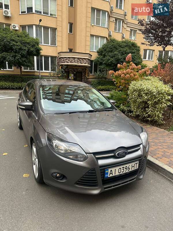 Хэтчбек Ford Focus 2014 в Киеве фото 9 Хэтчбек Ford Focus 2014 в Киеве