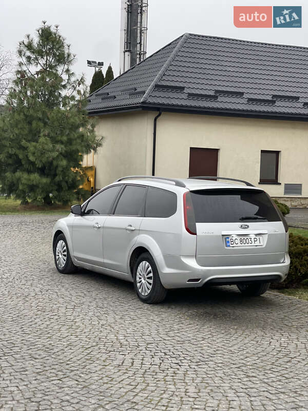 Универсал Ford Focus 2008 в Жовкве