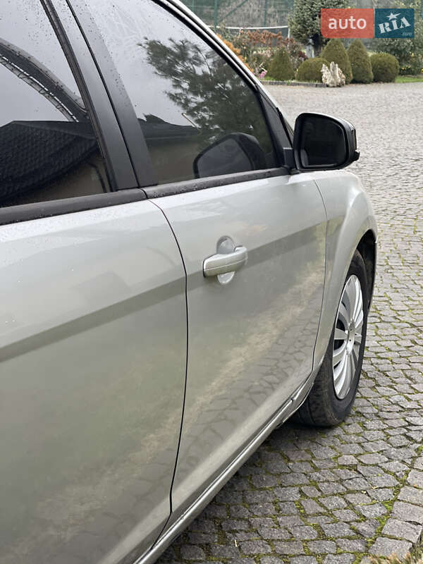 Универсал Ford Focus 2008 в Жовкве