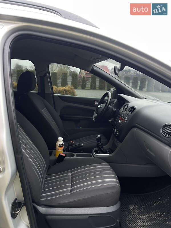 Универсал Ford Focus 2008 в Жовкве