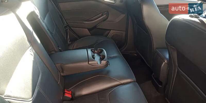 Седан Ford Focus 2017 в Киеве