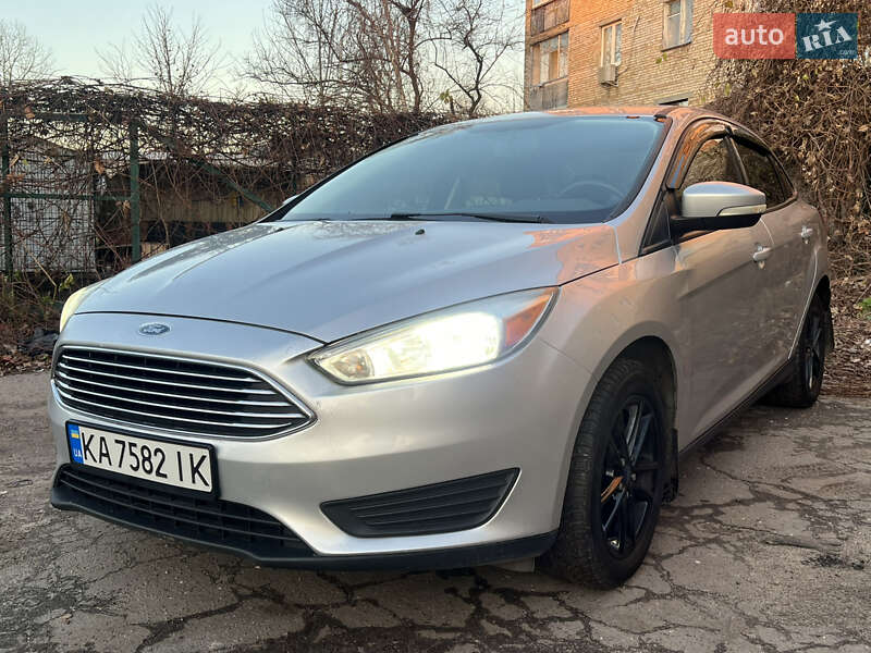 Седан Ford Focus 2016 в Києві