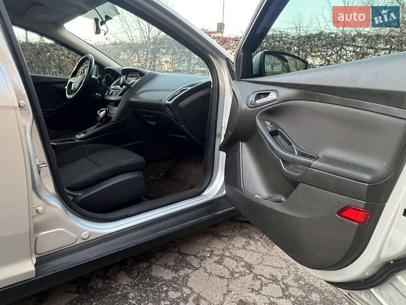 Седан Ford Focus 2016 в Києві