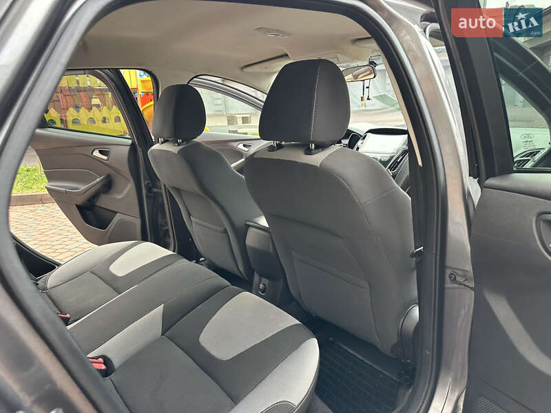Хэтчбек Ford Focus 2013 в Ивано-Франковске