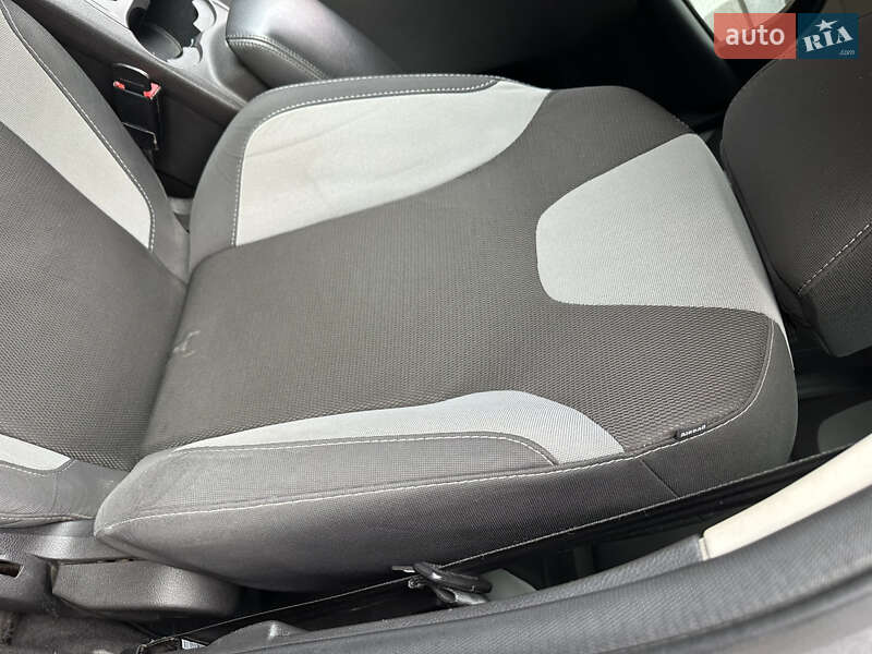 Хэтчбек Ford Focus 2013 в Ивано-Франковске