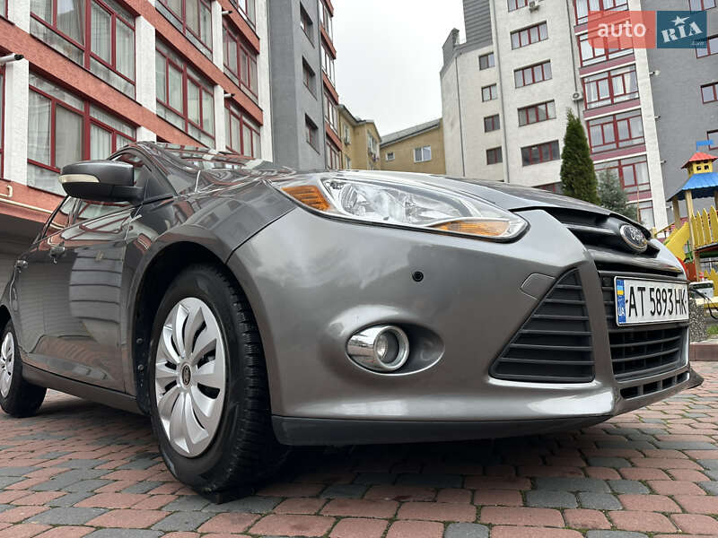 Хэтчбек Ford Focus 2013 в Ивано-Франковске