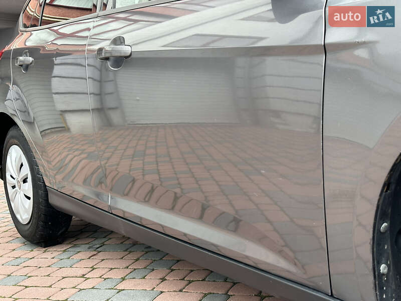 Хэтчбек Ford Focus 2013 в Ивано-Франковске