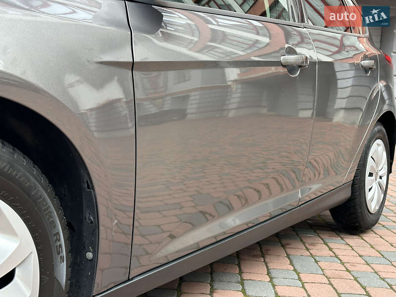 Хэтчбек Ford Focus 2013 в Ивано-Франковске