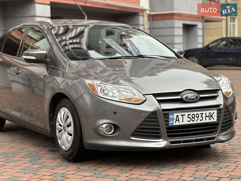 Хэтчбек Ford Focus 2013 в Ивано-Франковске