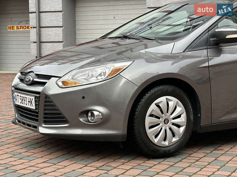 Хэтчбек Ford Focus 2013 в Ивано-Франковске