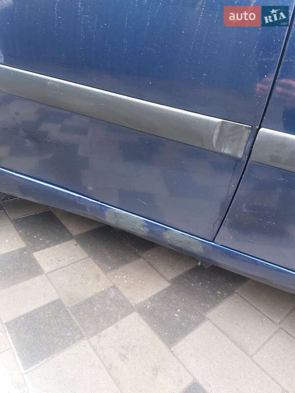 Хэтчбек Ford Focus 2003 в Павлограде