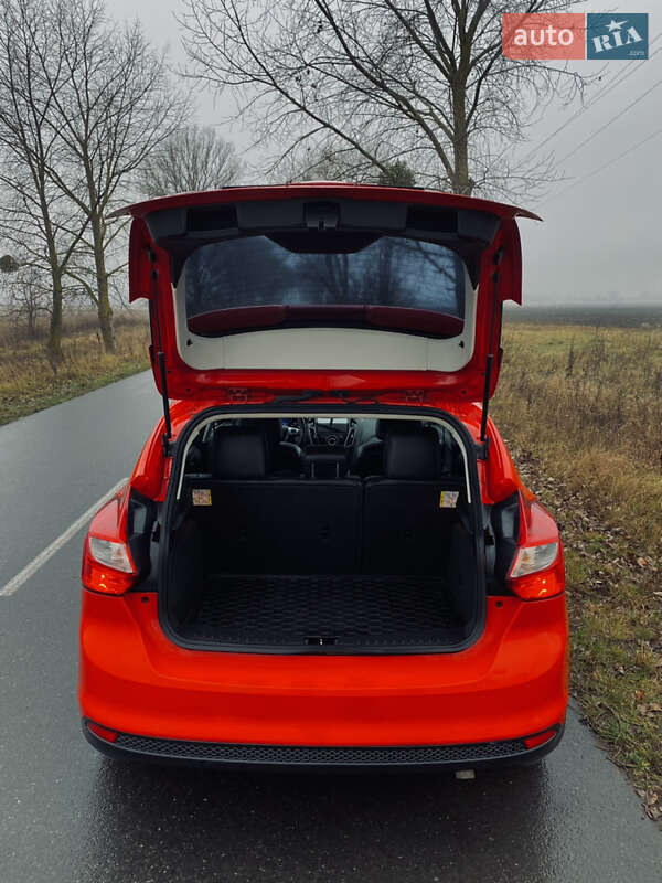 Хэтчбек Ford Focus 2014 в Летичеве