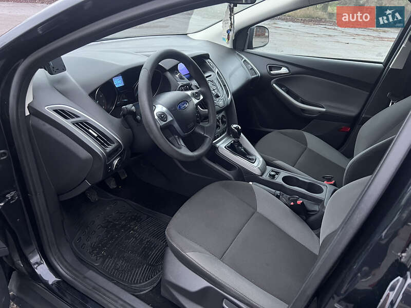 Универсал Ford Focus 2012 в Хороле фото 14 Универсал Ford Focus 2012 в Хороле