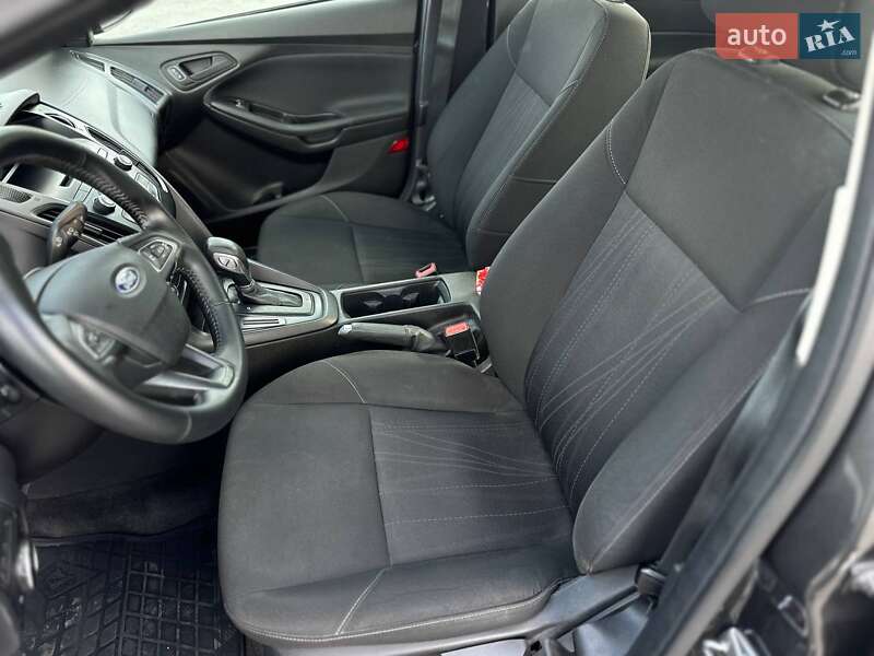 Седан Ford Focus 2015 в Днепре