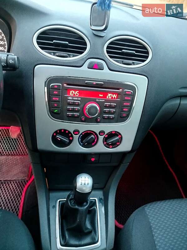 Седан Ford Focus 2007 в Первомайську фото 50 Седан Ford Focus 2007 в Первомайську