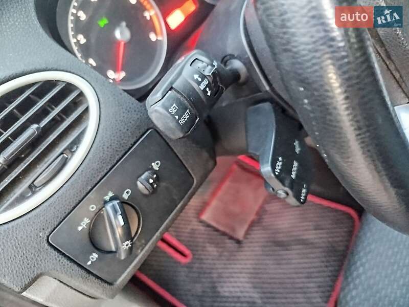 Седан Ford Focus 2007 в Первомайську фото 51 Седан Ford Focus 2007 в Первомайську