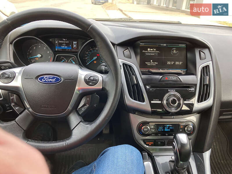 Хэтчбек Ford Focus 2012 в Сумах