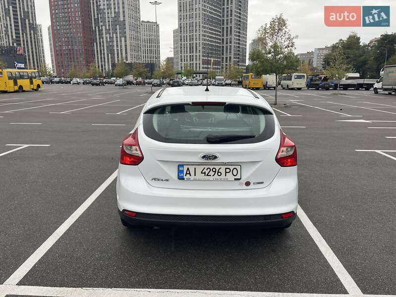 Хэтчбек Ford Focus 2013 в Софиевской Борщаговке фото 6 Хэтчбек Ford Focus 2013 в Софиевской Борщаговке