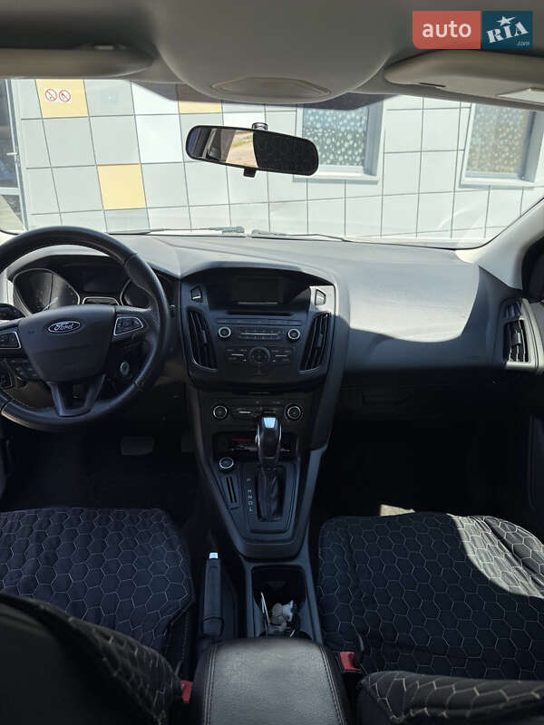 Седан Ford Focus 2016 в Киеве
