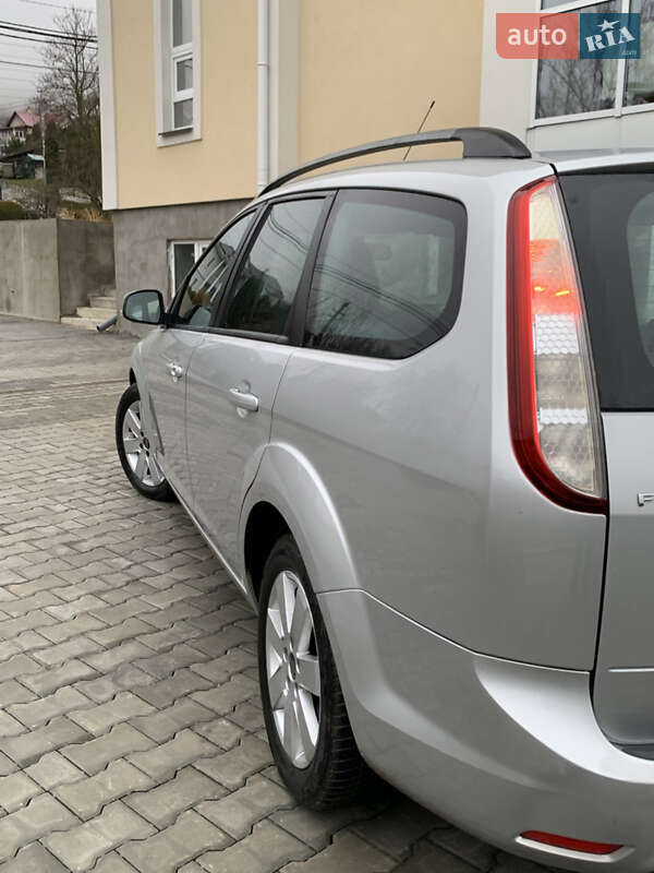Універсал Ford Focus 2010 в Кременці