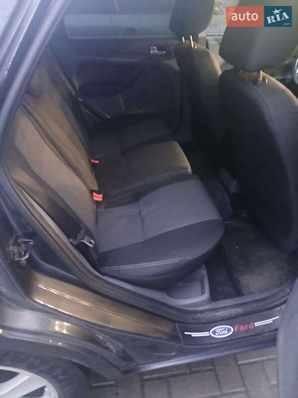 Хэтчбек Ford Focus 2008 в Ужгороде