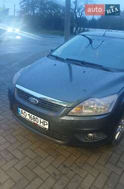 Хэтчбек Ford Focus 2008 в Ужгороде