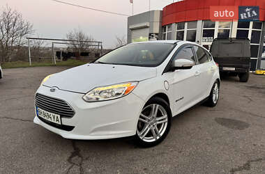 Хэтчбек Ford Focus 2012 в Южном