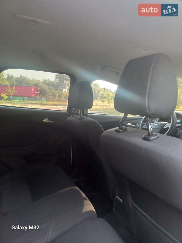 Універсал Ford Focus 2015 в Лебедині