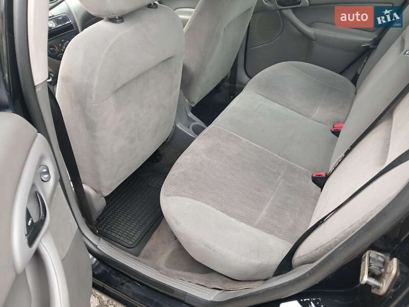 Седан Ford Focus 2001 в Одессе