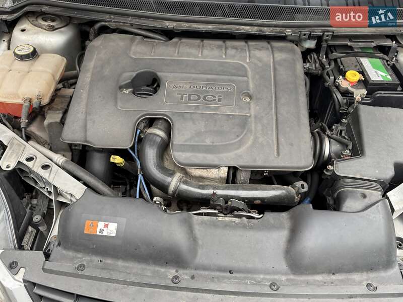 Хетчбек Ford Focus 2011 в Києві фото 9 Хетчбек Ford Focus 2011 в Києві