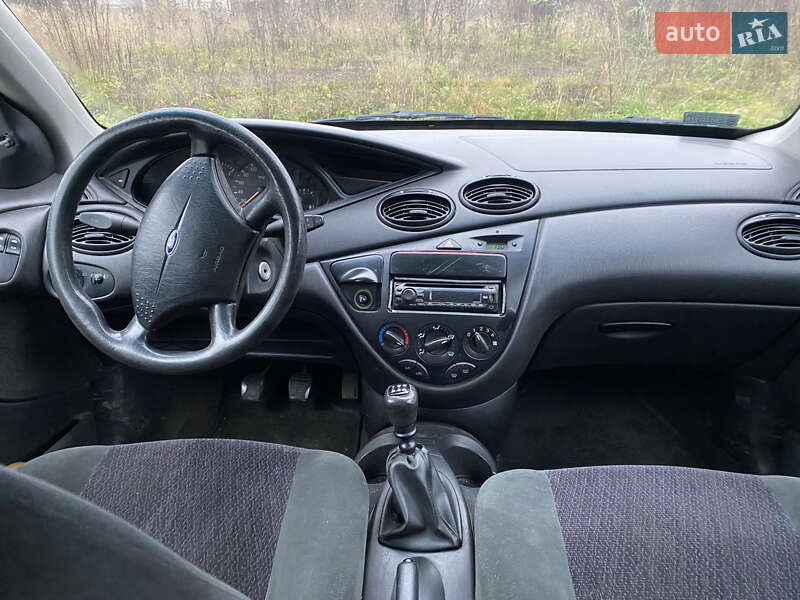 Универсал Ford Focus 1999 в Рахове