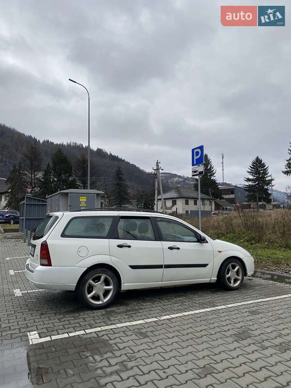 Универсал Ford Focus 1999 в Рахове
