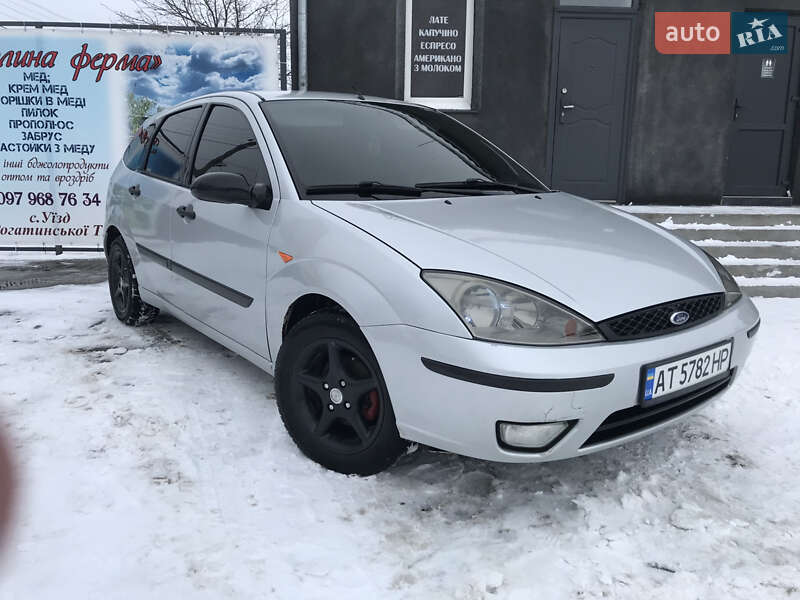 Хэтчбек Ford Focus 2003 в Рогатине
