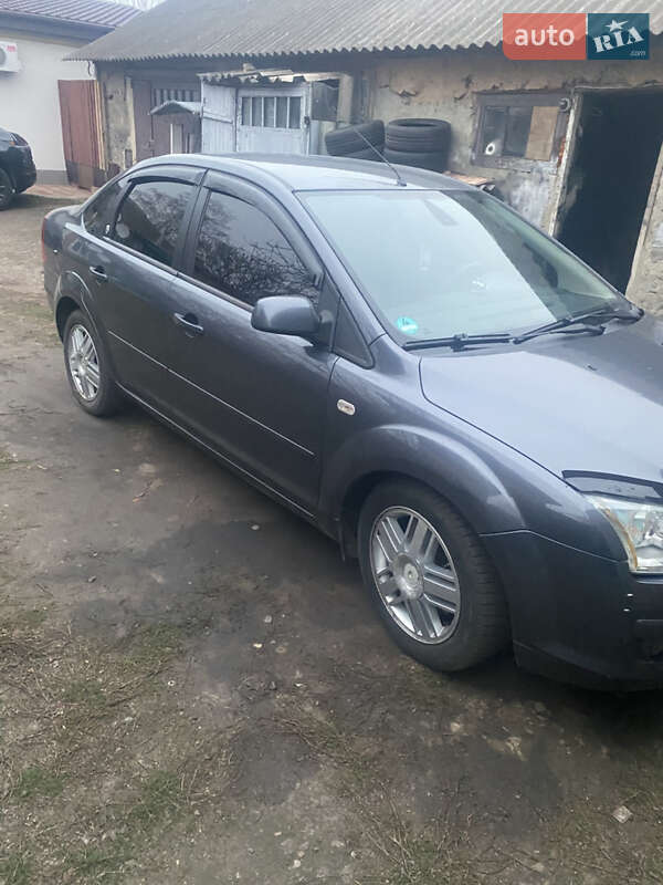 Седан Ford Focus 2005 в Карловке фото 5 Седан Ford Focus 2005 в Карловке