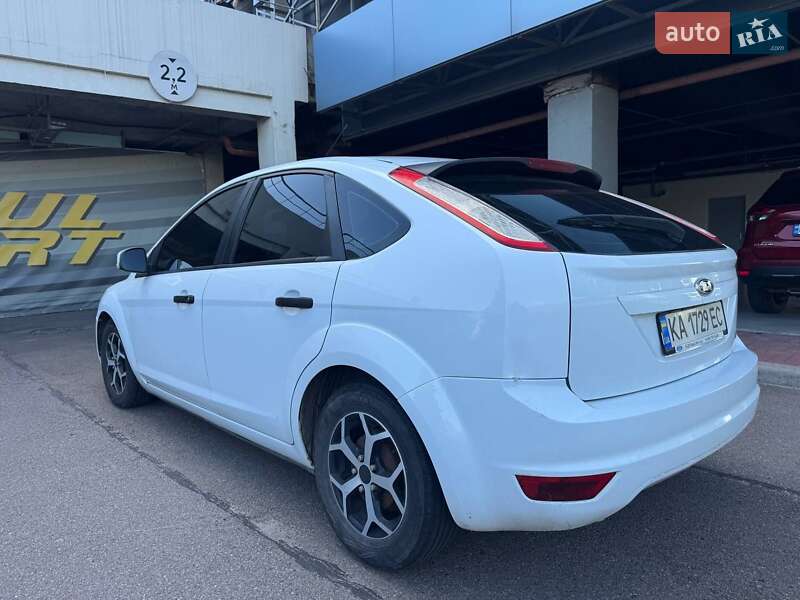 Хетчбек Ford Focus 2011 в Прилуках