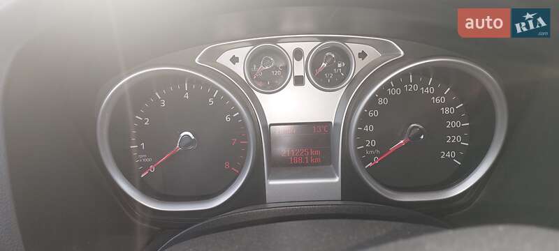 Хетчбек Ford Focus 2011 в Дніпрі