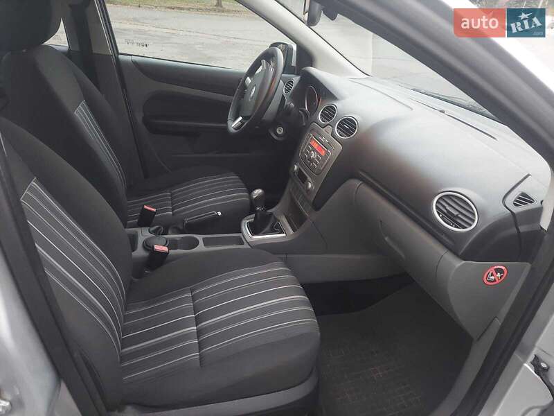 Седан Ford Focus 2008 в Кривом Роге