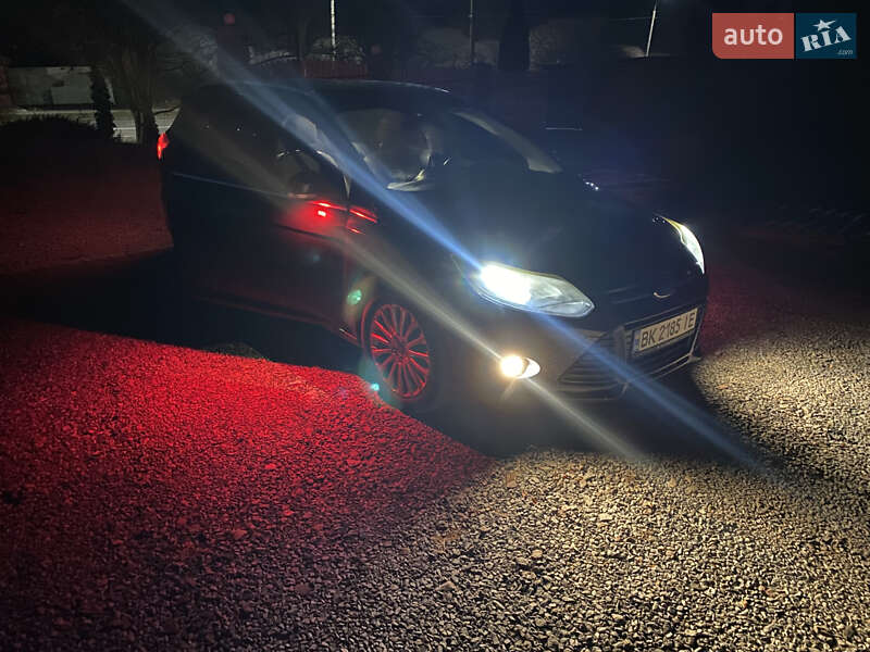 Універсал Ford Focus 2011 в Зорі