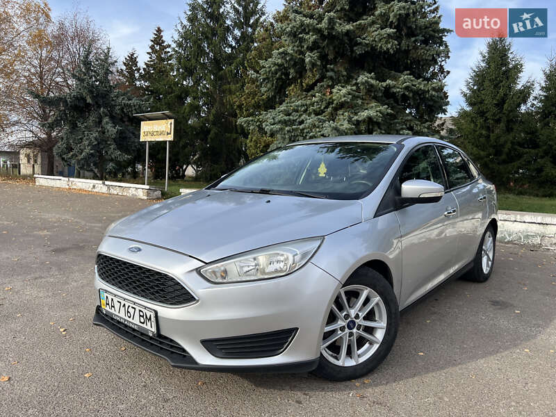 Седан Ford Focus 2017 в Киеве