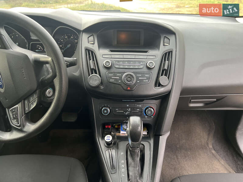 Седан Ford Focus 2017 в Киеве