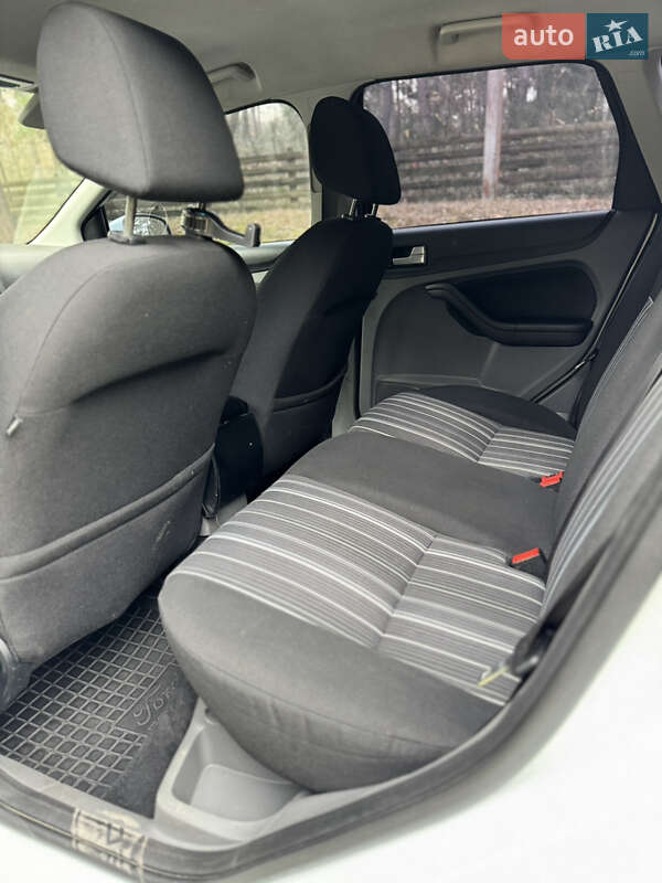 Універсал Ford Focus 2010 в Ободівці фото 14 Універсал Ford Focus 2010 в Ободівці
