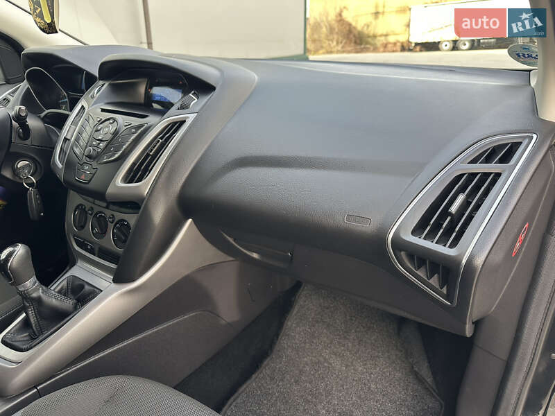 Универсал Ford Focus 2012 в Виннице фото 74 Универсал Ford Focus 2012 в Виннице