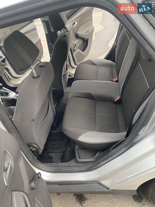 Универсал Ford Focus 2012 в Бердичеве фото 13 Универсал Ford Focus 2012 в Бердичеве