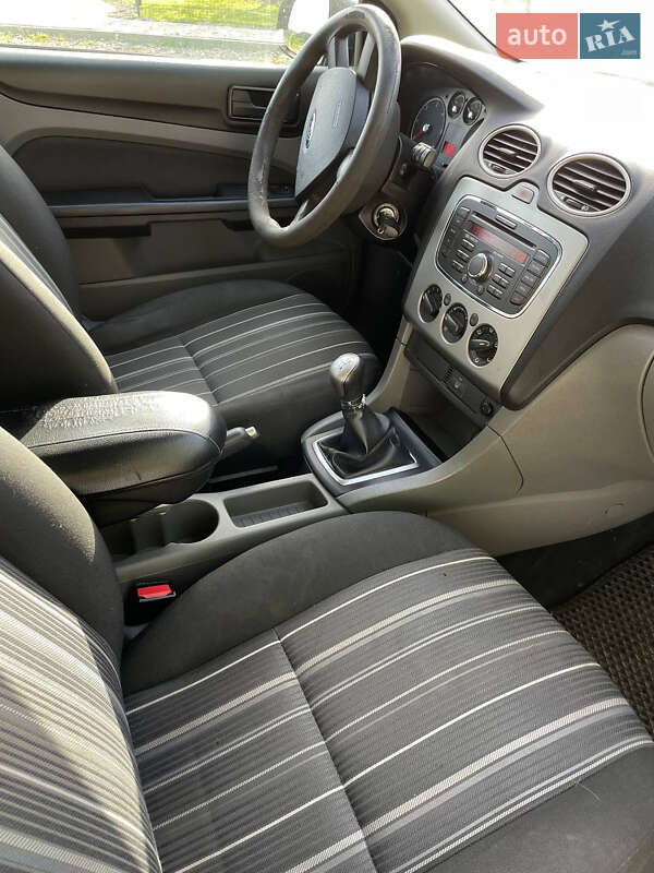 Універсал Ford Focus 2010 в Івано-Франківську