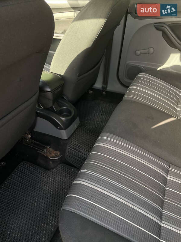 Універсал Ford Focus 2010 в Івано-Франківську