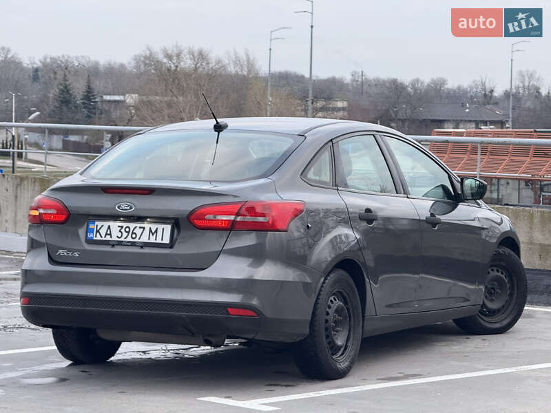 Седан Ford Focus 2017 в Киеве фото 6 Седан Ford Focus 2017 в Киеве