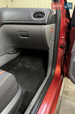 Хэтчбек Ford Focus 2008 в Киеве