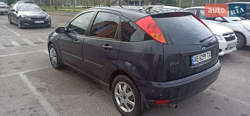 Хетчбек Ford Focus 2004 в Кам'янському
