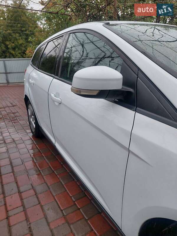 Універсал Ford Focus 2013 в Чернігові