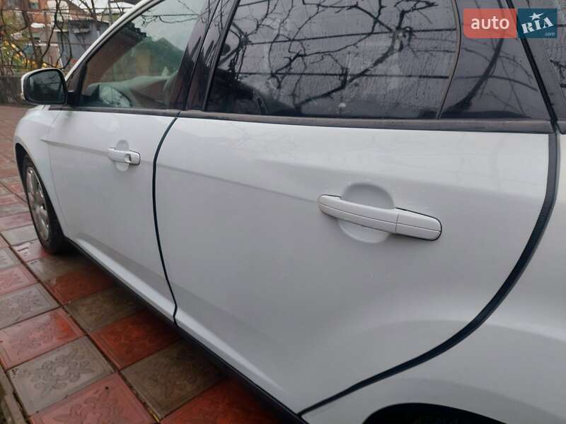 Універсал Ford Focus 2013 в Чернігові